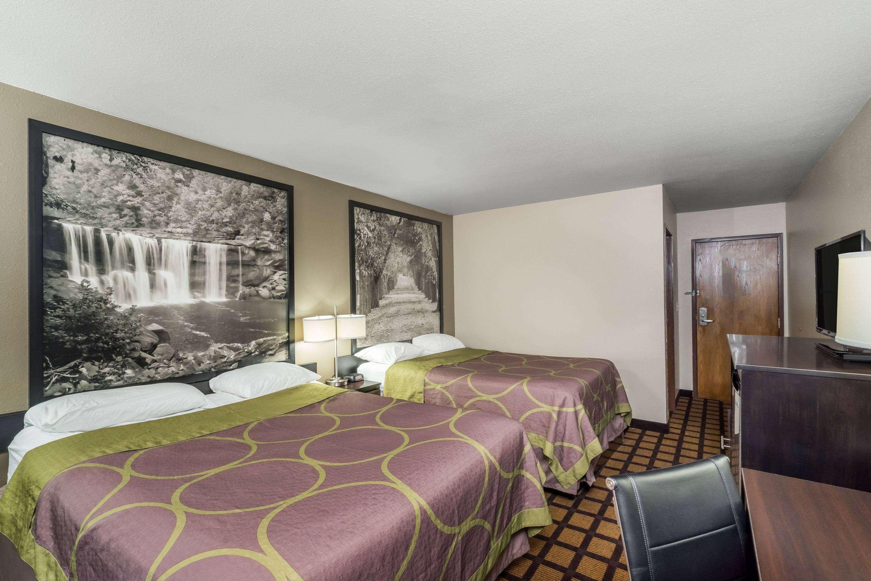 Super 8 By Wyndham Ky
